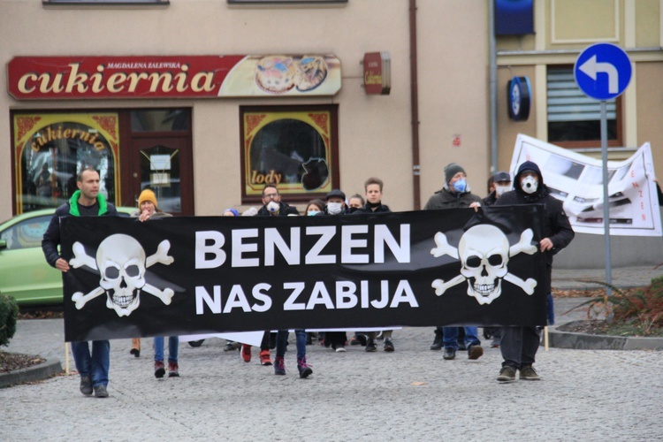 Protest ekologiczny "Benzen nas zabija"