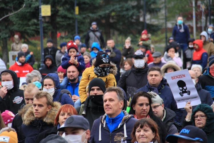 Protest ekologiczny "Benzen nas zabija"