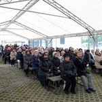 Modlitwa za zmarłych na cmentarzu rzymskokatolickim w Radomiu