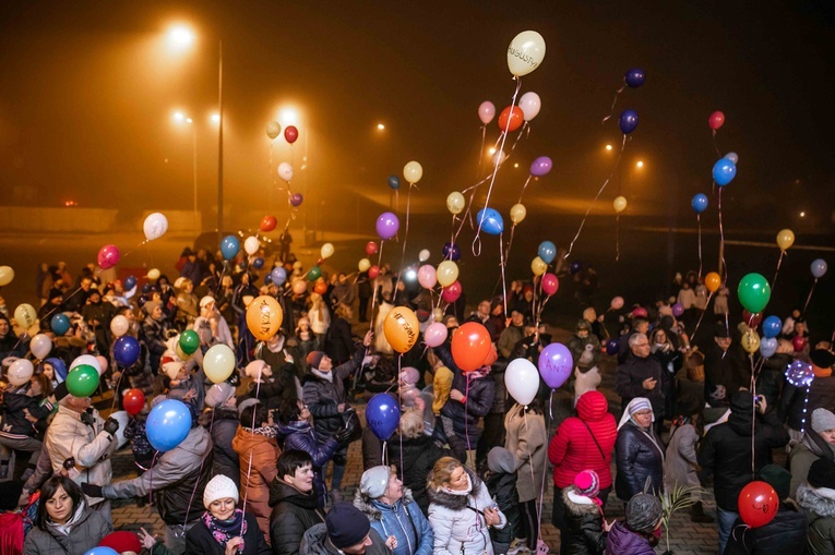 Marsz Wszystkich Świętych w Kątach Wrocławskich