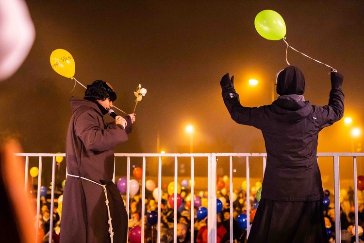 Marsz Wszystkich Świętych w Kątach Wrocławskich