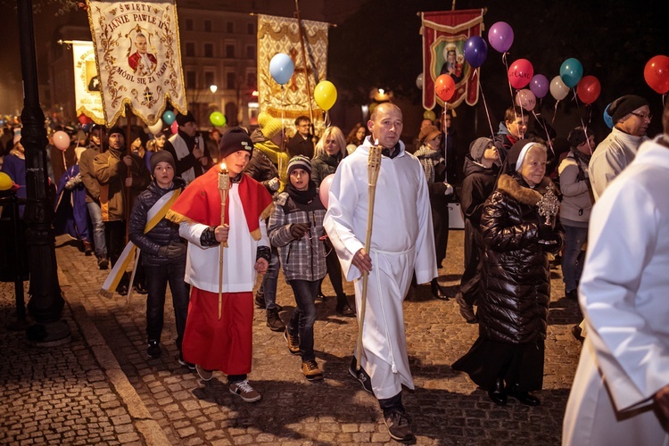 Marsz Wszystkich Świętych w Kątach Wrocławskich