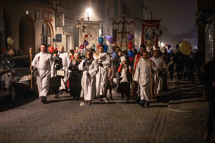 Marsz Wszystkich Świętych w Kątach Wrocławskich