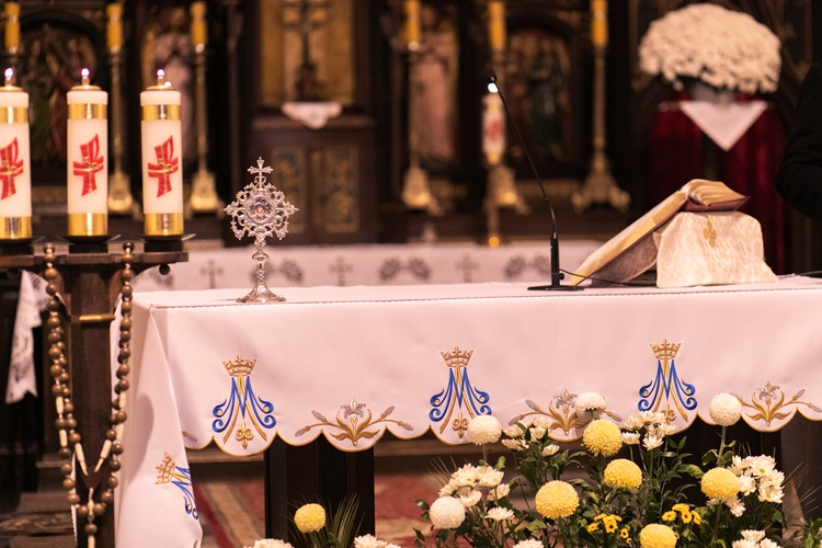 Marsz Wszystkich Świętych w Kątach Wrocławskich