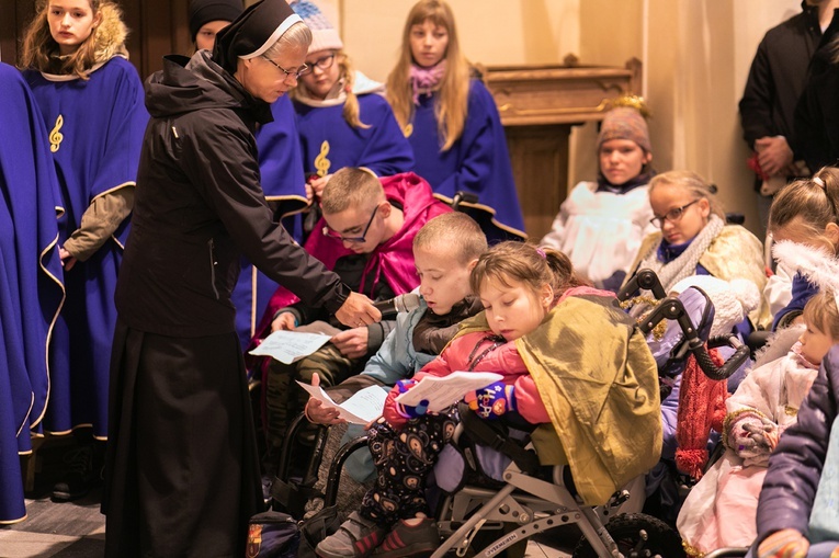 Marsz Wszystkich Świętych w Kątach Wrocławskich