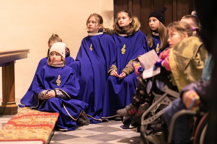 Marsz Wszystkich Świętych w Kątach Wrocławskich