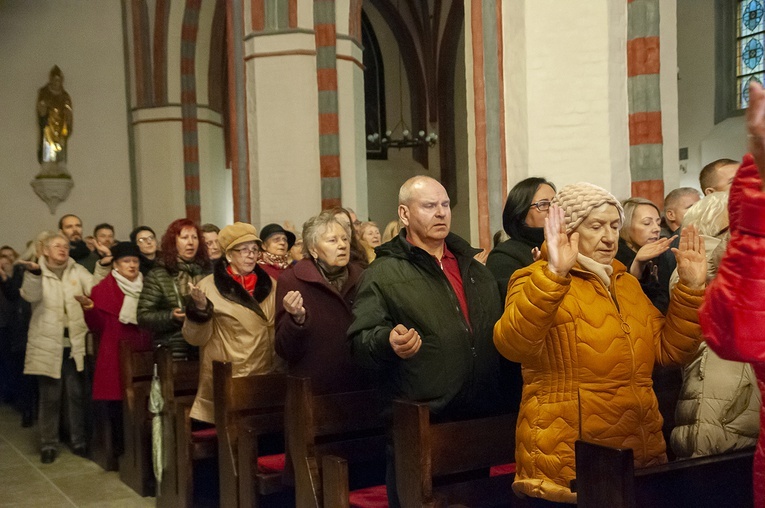 Zaduszki z Marcinem Zielińskim
