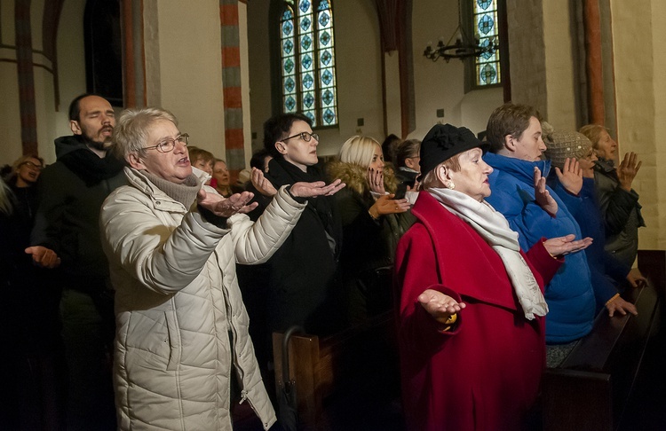 Zaduszki z Marcinem Zielińskim