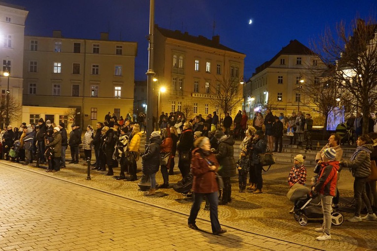 Lampiony pamięci w Wałbrzychu