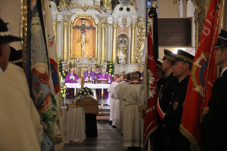 Dębica. Pogrzeb śp. ks. Andrzeja Pękali