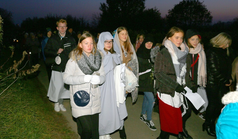 Orszak świętych w Wierzchosławicach