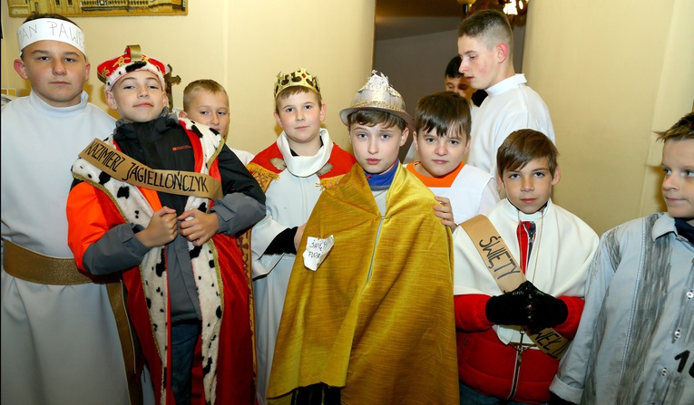 Orszak świętych w Wierzchosławicach