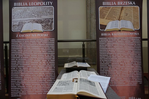 Wystawa Biblii