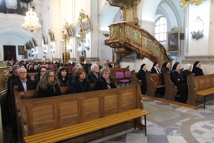 U trzebnickich boromeuszek w dzień św. Karola Boromeusza. Poświęcenie odnowionej części klasztoru