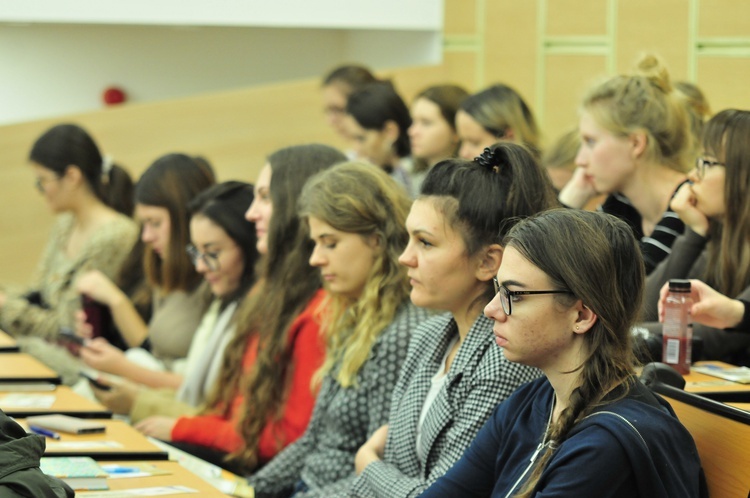 Promocji kolejnej księgi „Biblii Aramejskiej"