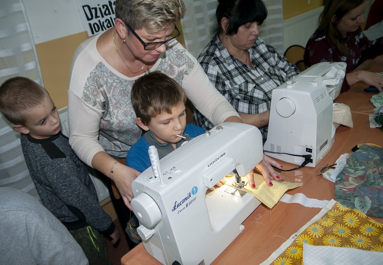 Gustowna ekotorba zamiast foliówki. W gminie Darłowo modnie i ekologicznie 