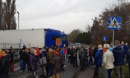 Sosnowiec. Mieszkańcy Osiedla Juliusz wyszli na ulicę