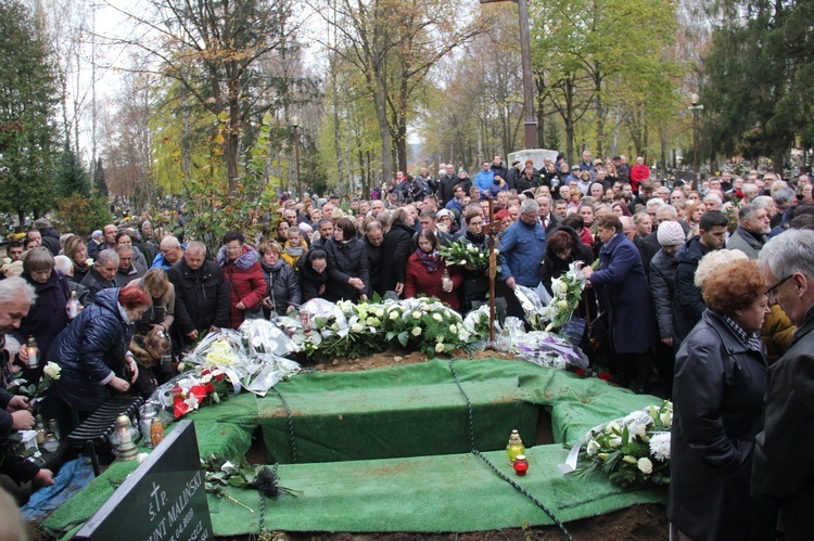 Pogrzeb ks. Piotra Lewańczyka