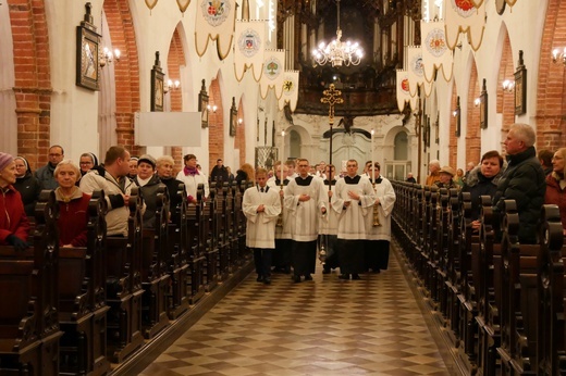 Msza św. za zmarłych biskupów i kapłanów