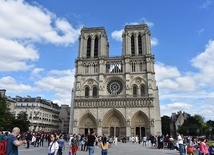 Chińczycy pomogą przy odbudowie katedry Notre-Dame