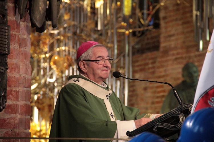 Abp Marek Jędraszewski w bazylice św. Brygidy