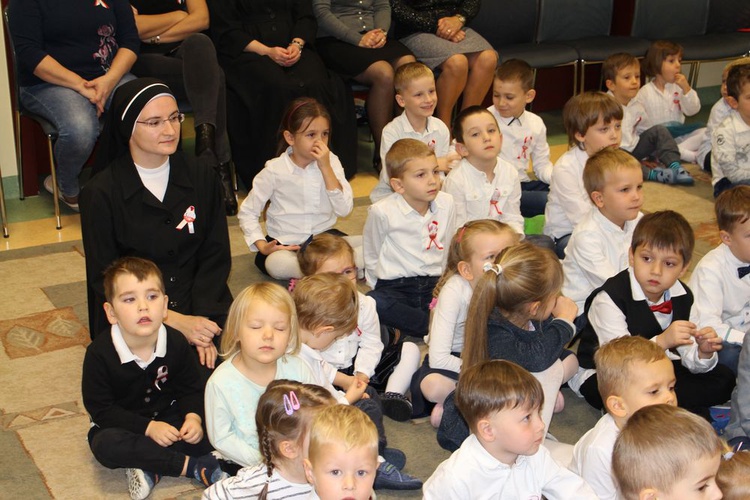 Święto Niepodległości w przedszkolu prezentek