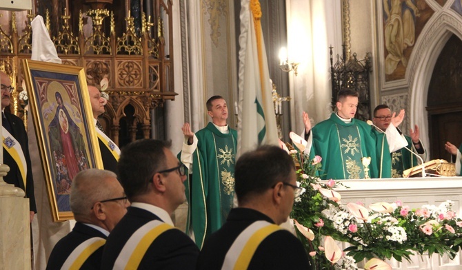 Eucharystii na zakończenie peregrynacji ikony MB przewodniczył ks. Grzegorz Zieliński.