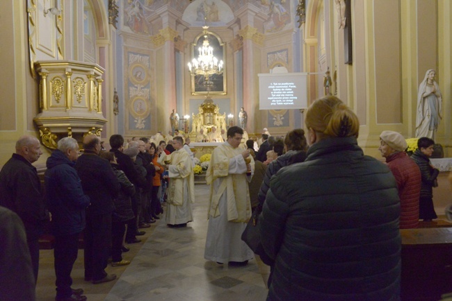 Msza św. o wyniesienie na ołtarze bp. Piotra Gołębiowskiego