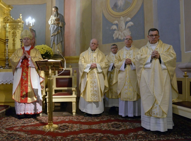 Msza św. o wyniesienie na ołtarze bp. Piotra Gołębiowskiego