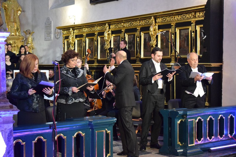 "Requiem" w klasztorze