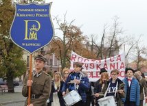 Marsz patriotyczny Pijarskich Szkół Królowej Pokoju.