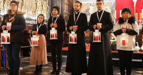 W ramach Dnia Solidarności z Kościołem Prześladowanym w Krakowie odbyła się Noc Świadków