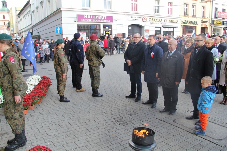 Rybnik. Obchody 11 listopada