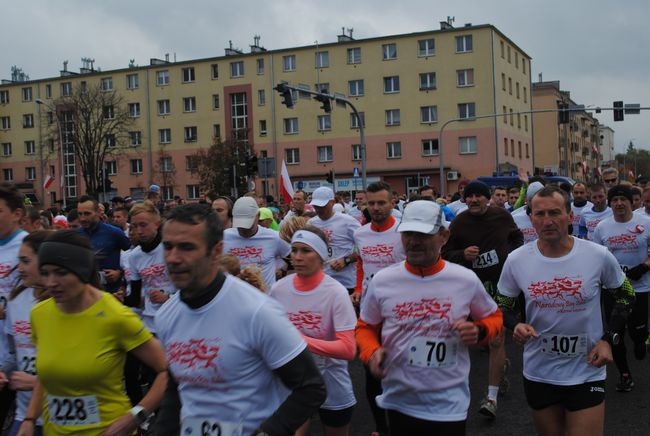 Stalowa Wola. 27. Uliczny Bieg Niepodległości