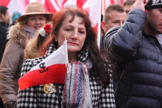 X Marsz Niepodległości przeszedł ulicami stolicy 