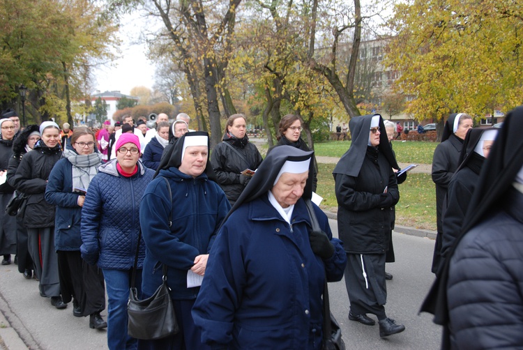 Uroczystości ku czci św. Wiktorii w Łowiczu - procesja