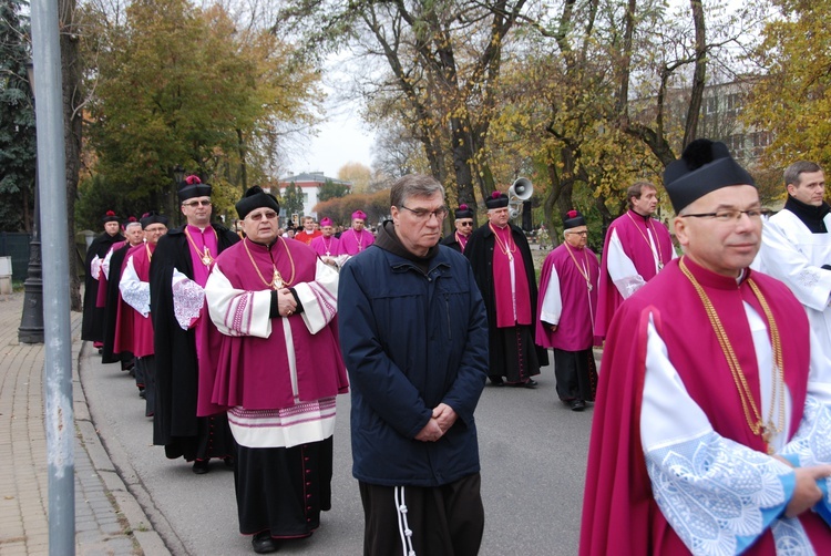 Uroczystości ku czci św. Wiktorii w Łowiczu - procesja