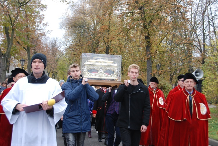 Uroczystości ku czci św. Wiktorii w Łowiczu - procesja