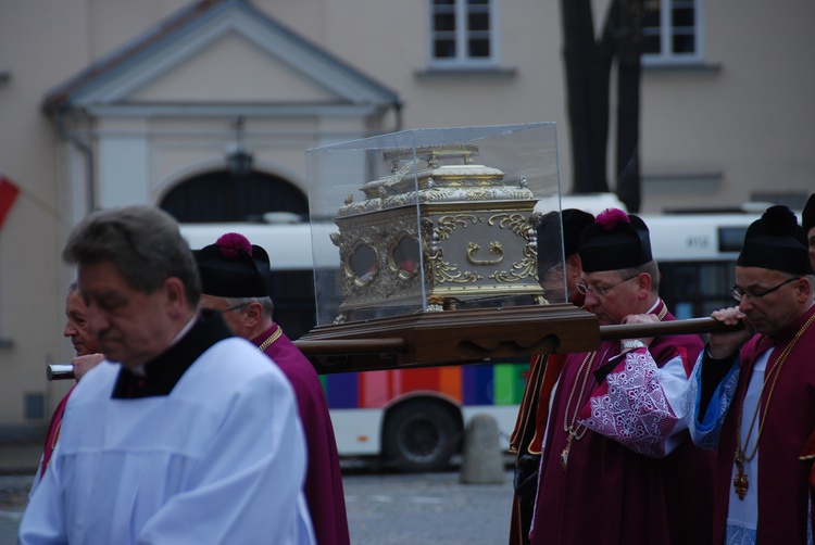 Uroczystości ku czci św. Wiktorii w Łowiczu - procesja