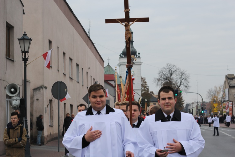 Uroczystości ku czci św. Wiktorii w Łowiczu - procesja