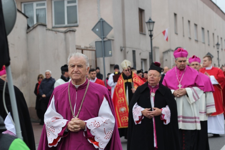 Uroczystości ku czci św. Wiktorii w Łowiczu - procesja