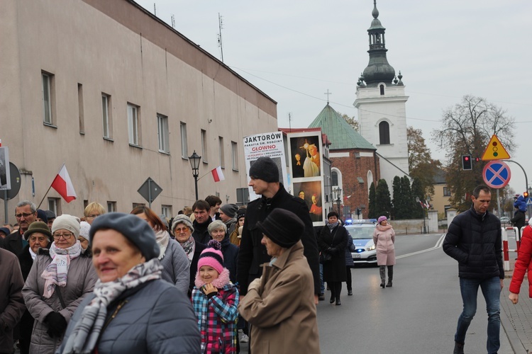 Uroczystości ku czci św. Wiktorii w Łowiczu - procesja