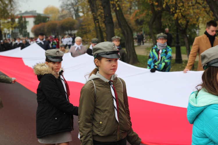 Uroczystości ku czci św. Wiktorii w Łowiczu - procesja