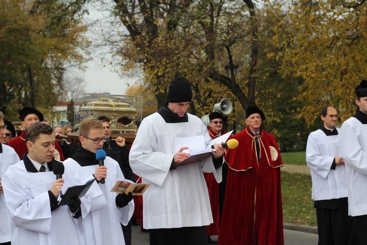 Uroczystości ku czci św. Wiktorii w Łowiczu - procesja