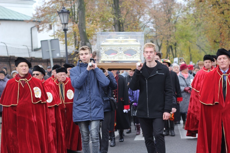 Uroczystości ku czci św. Wiktorii w Łowiczu - procesja
