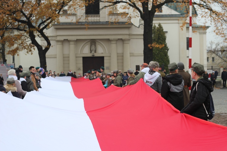 Uroczystości ku czci św. Wiktorii w Łowiczu - procesja