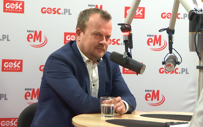 Arkadiusz Chęciński w Radiu eM.