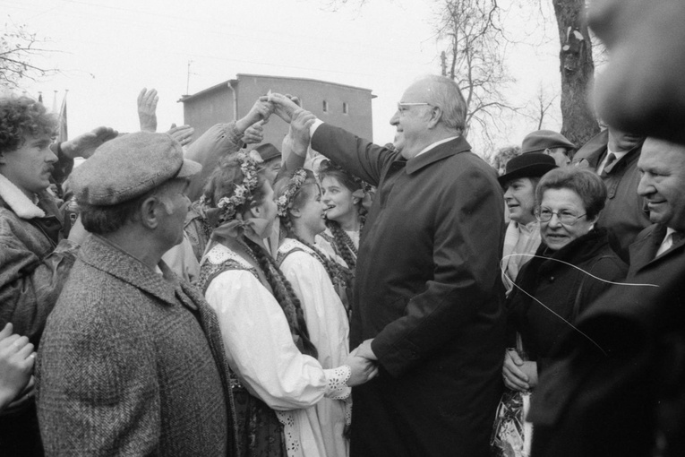 Msza Pojednania w Krzyżowej w 1989 r.