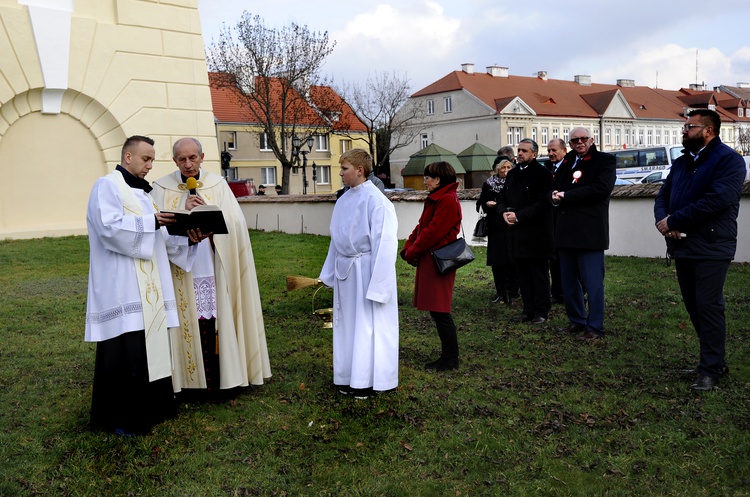 Poświęcenie dzwonnicy w Pułtusku