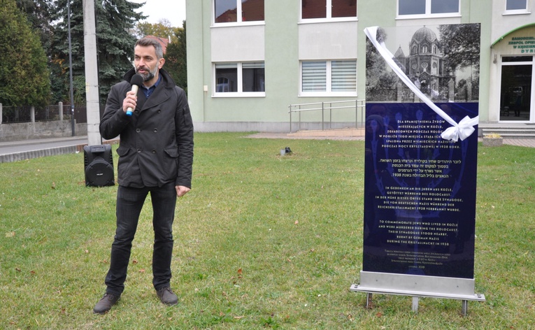 Upamiętnienie spalonej synagogi w Kędzierzynie-Koźlu